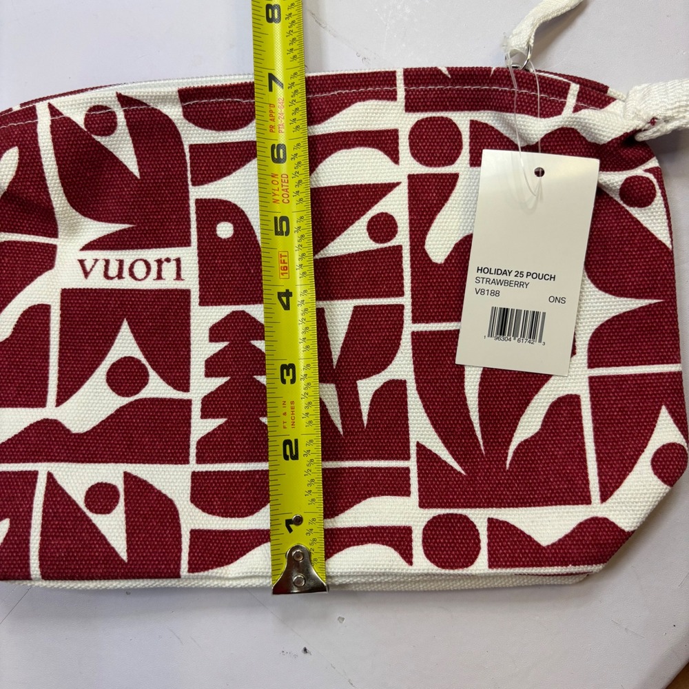 NWT Vuori Holiday 25 Canvas Tote Bag and Pouch Set Strawberry Red Geometric - Picture 4 of 9